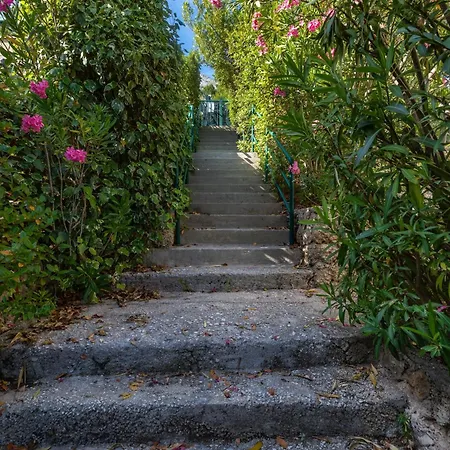Apartmán Seaside With A Swimming Pool Medici, Omis - 7461 Mimice